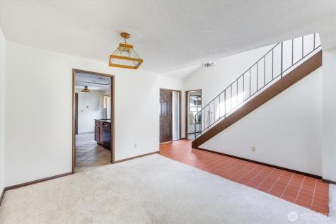 605 Peardale Lane Longview WA 98632