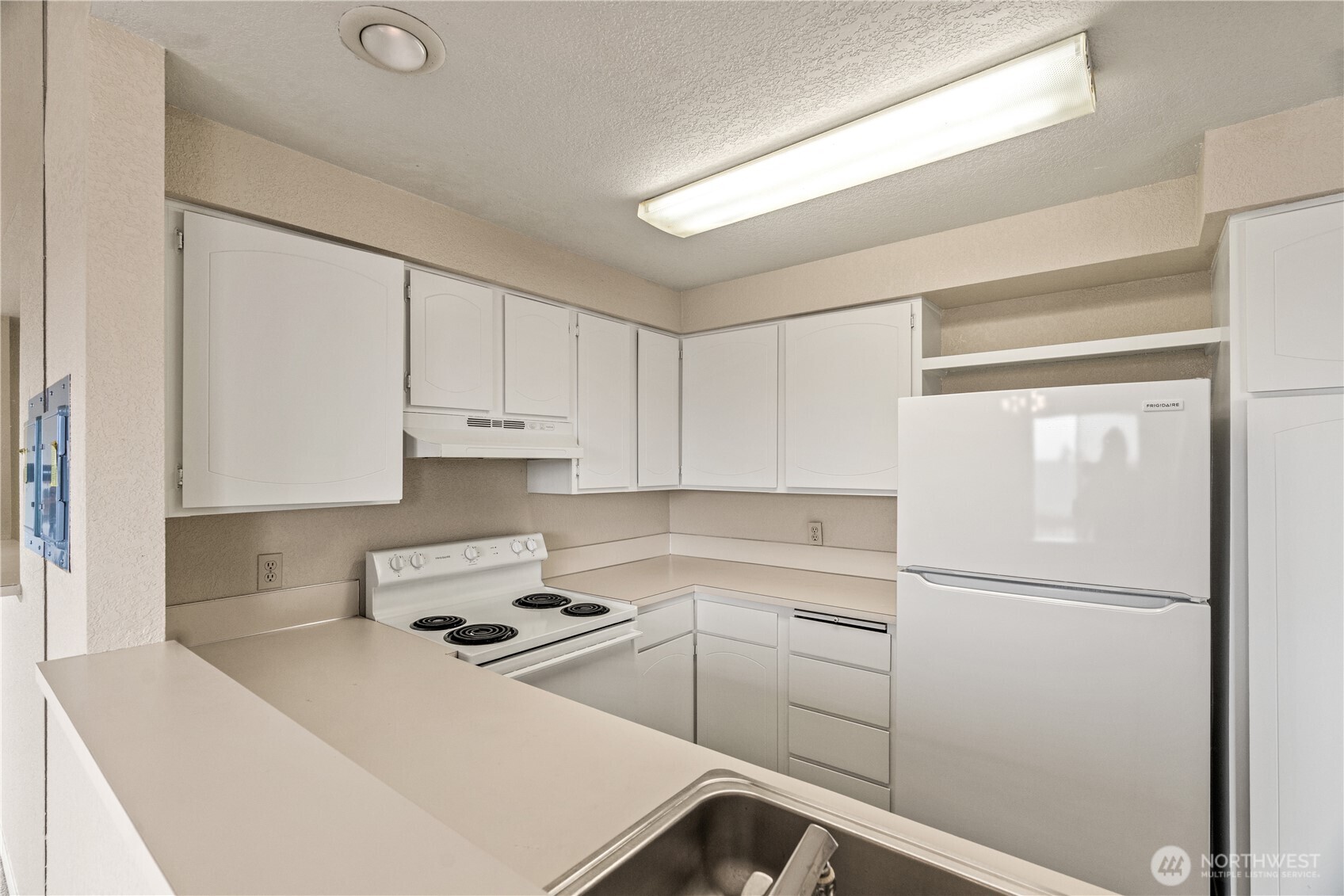 1319 S Puget Drive Renton WA 98055