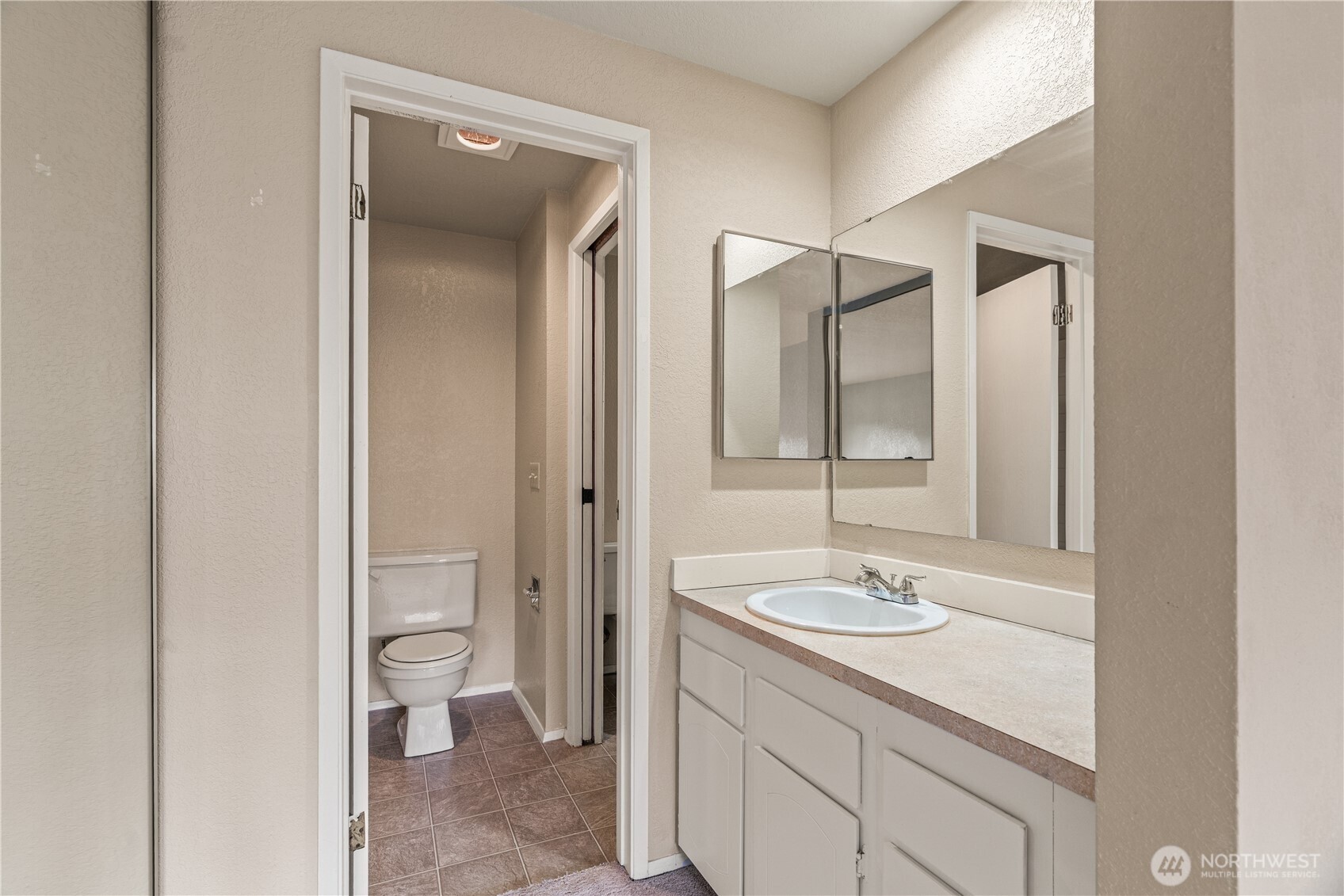 1319 S Puget Drive Renton WA 98055