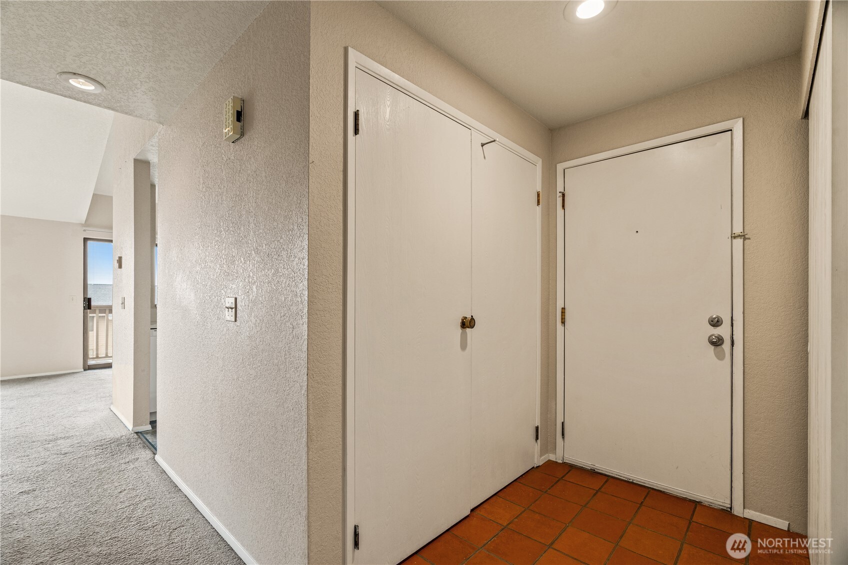 1319 S Puget Drive Renton WA 98055