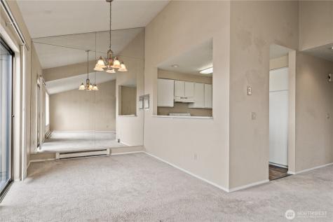 1319 S Puget Drive Renton WA 98055