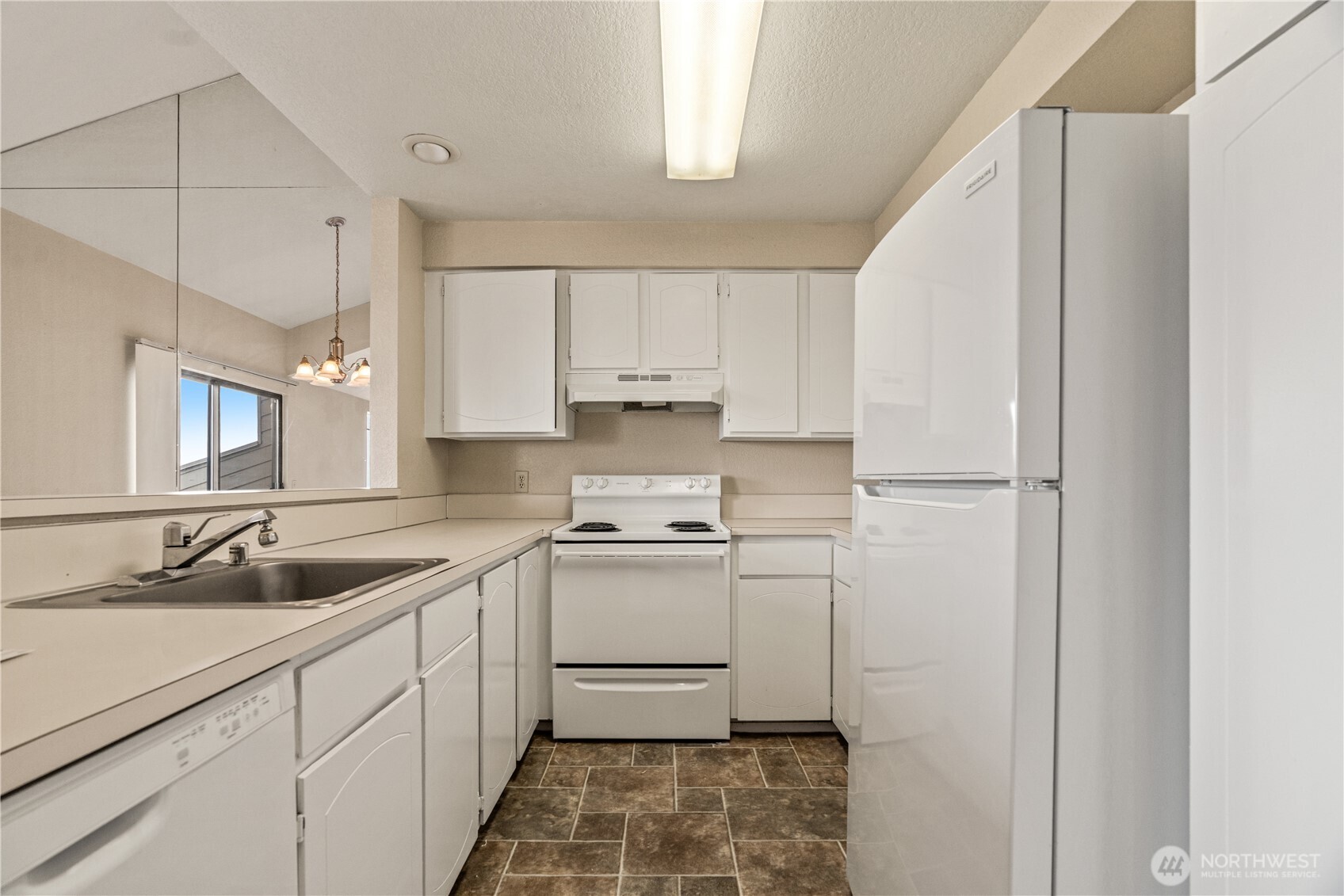 1319 S Puget Drive Renton WA 98055