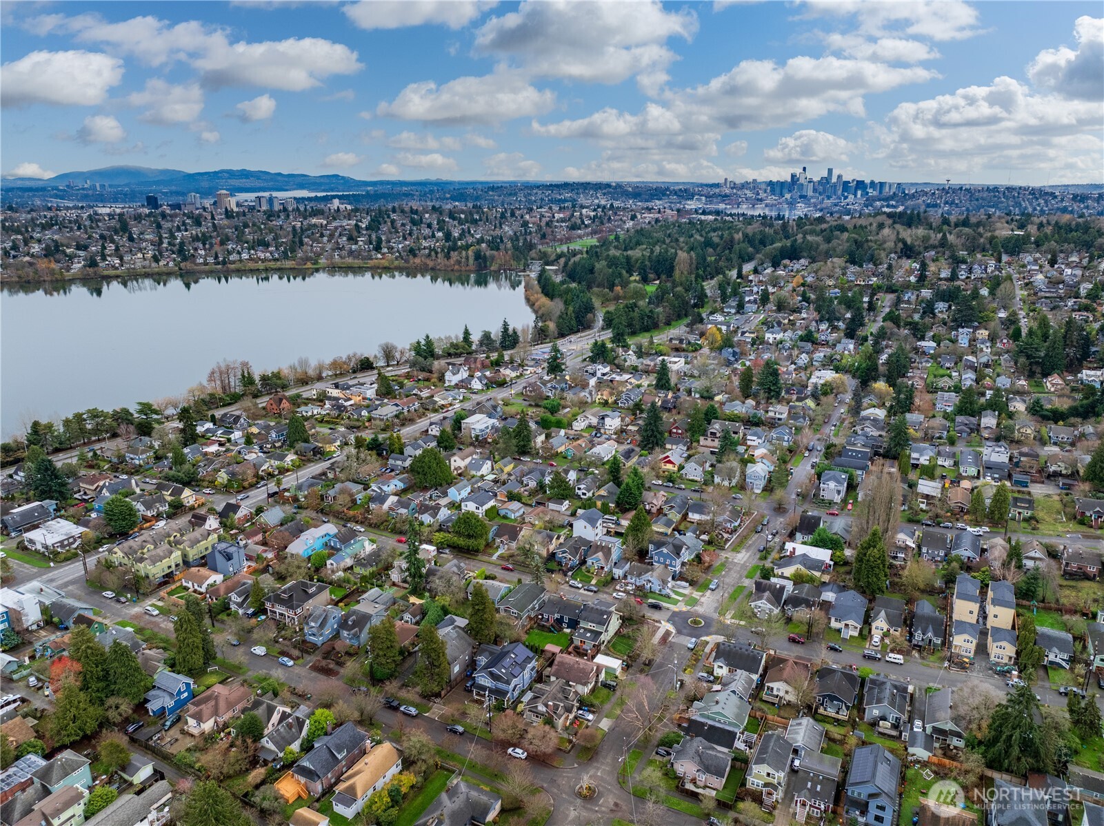 713 N 70th Street Seattle WA 98103