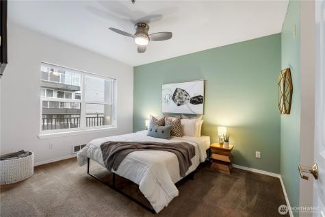 3221 SW Avalon Way Seattle WA 98126