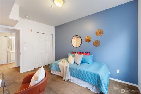 3221 SW Avalon Way Seattle WA 98126