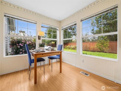 22024 43rd Avenue S Kent WA 98032