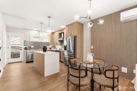 3449 California Avenue SW Seattle WA 98116
