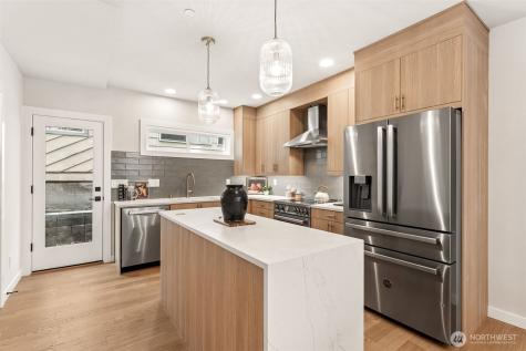 3449 California Avenue SW Seattle WA 98116