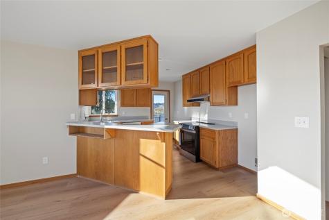 651 SE Bayshore Oak Harbor WA 98277