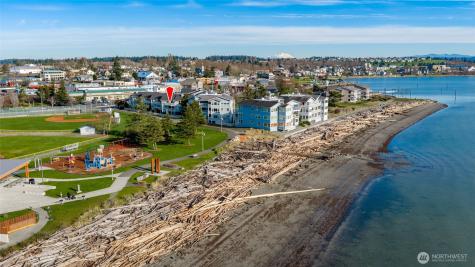 651 SE Bayshore Oak Harbor WA 98277