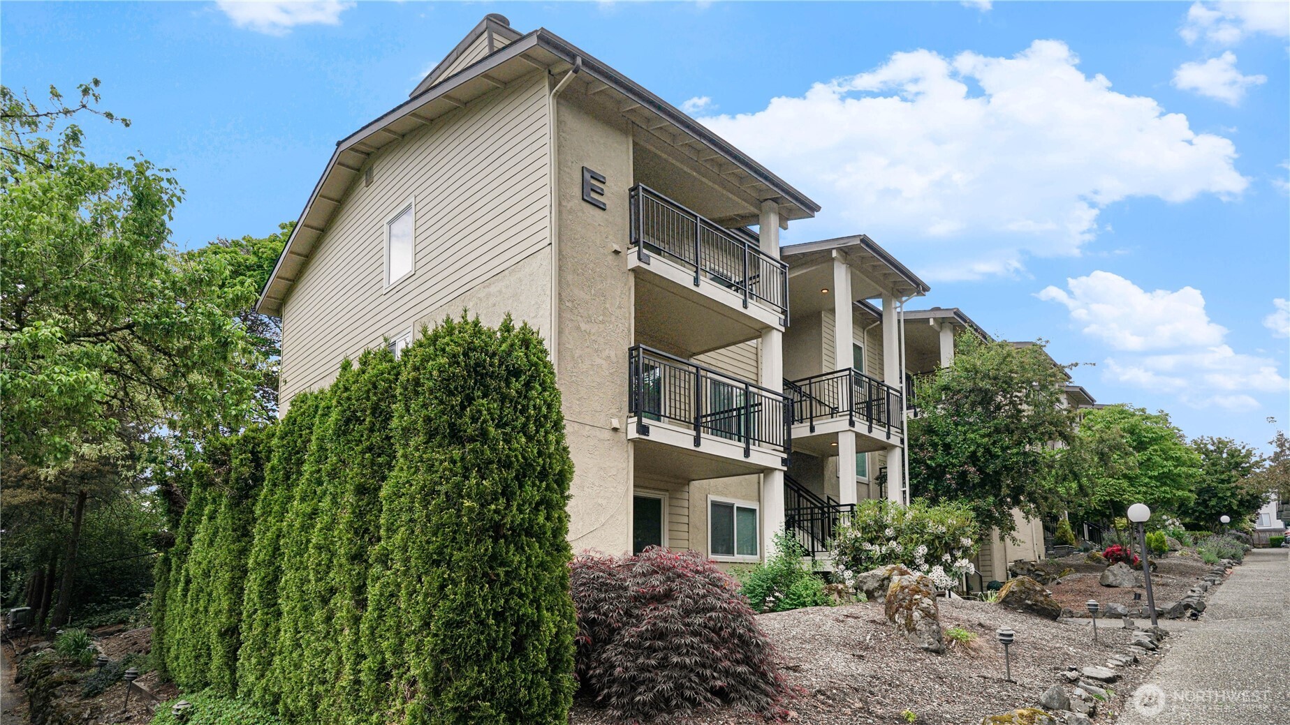 13616 NE 7th Street Bellevue WA 98005