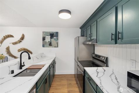 31003 14th Avenue S Federal Way WA 98003