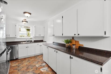 828 S Sullivan Street Seattle WA 98108