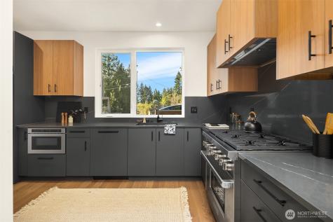 12249 NE 66th Street Kirkland WA 98033
