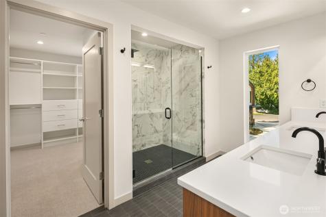 12249 NE 66th Street Kirkland WA 98033