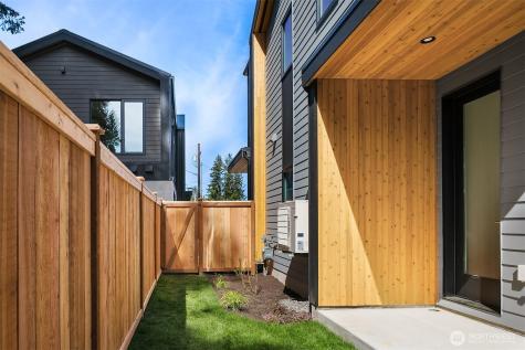 12249 NE 66th Street Kirkland WA 98033