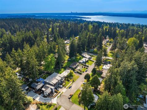 12249 NE 66th Street Kirkland WA 98033