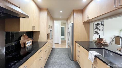 2920 76th Avenue SE Mercer Island WA 98040