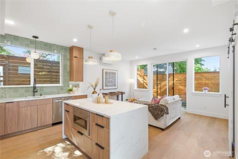 11731 Durland Avenue NE Seattle WA 98125