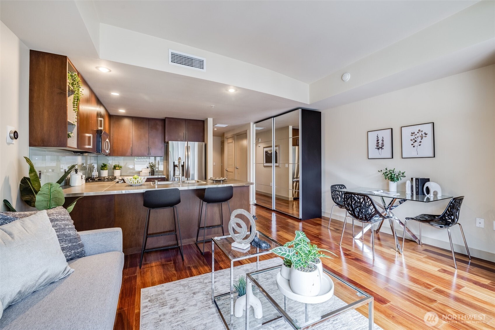 900 Lenora Street Seattle WA 98121