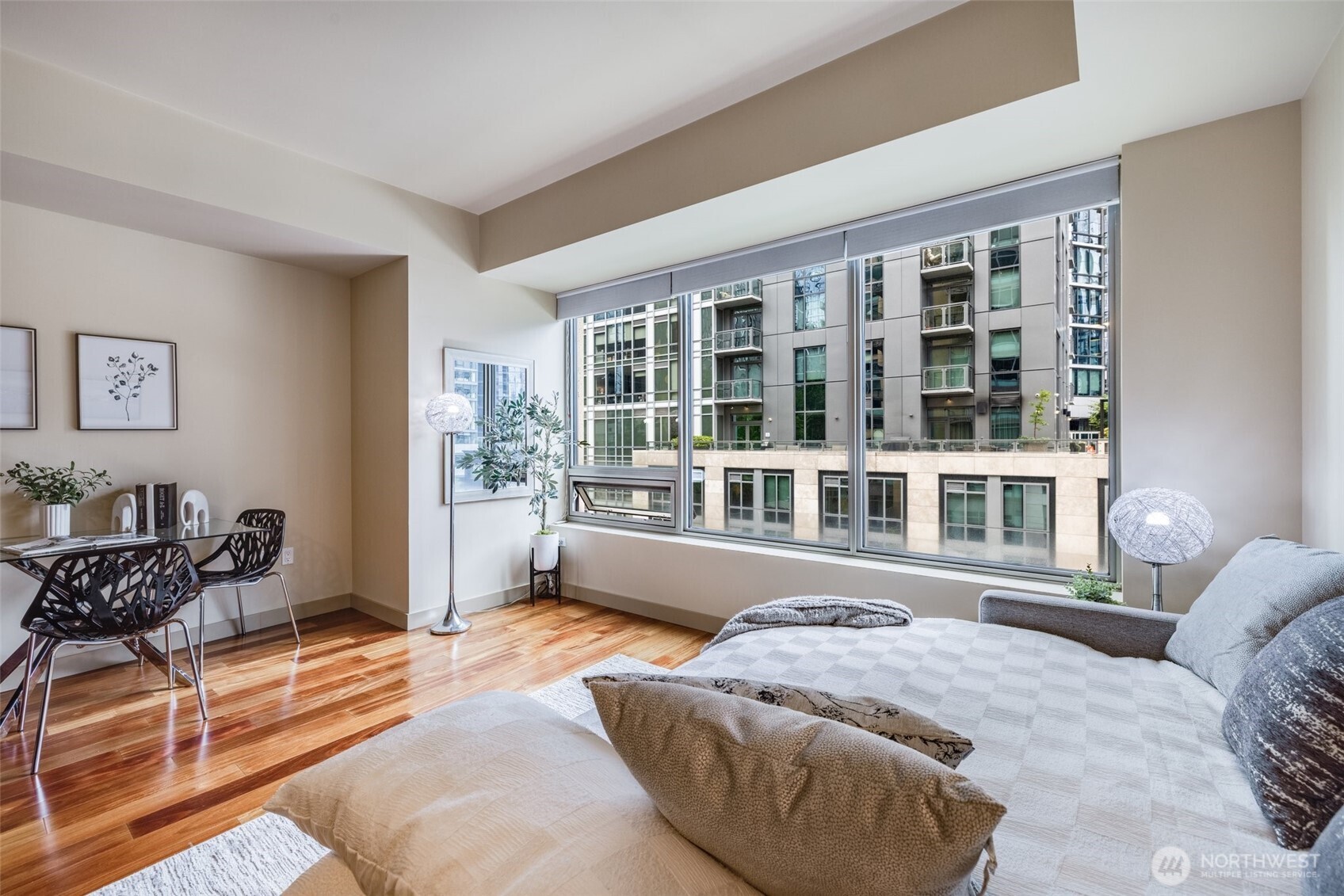 900 Lenora Street Seattle WA 98121