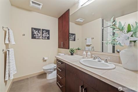 900 Lenora Street Seattle WA 98121