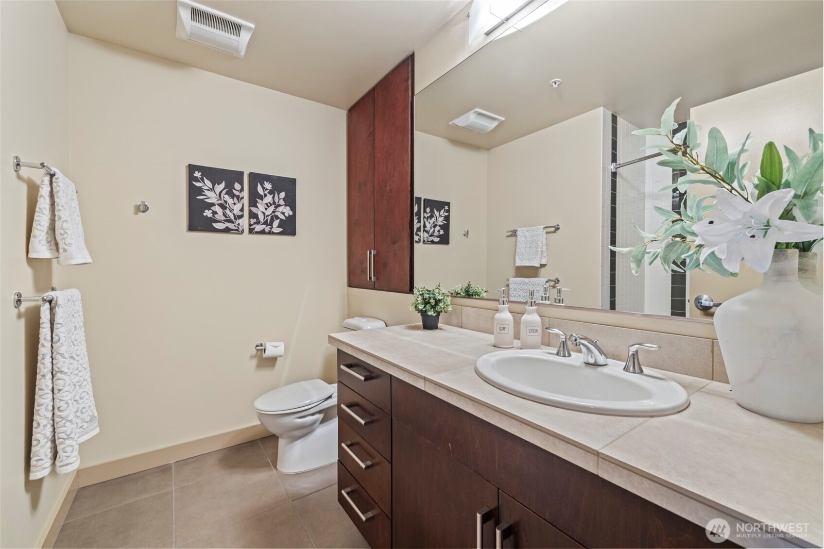 900 Lenora Street Seattle WA 98121