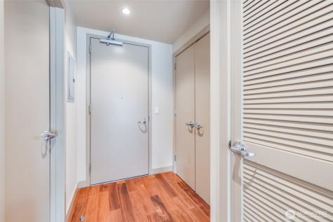 900 Lenora Street Seattle WA 98121