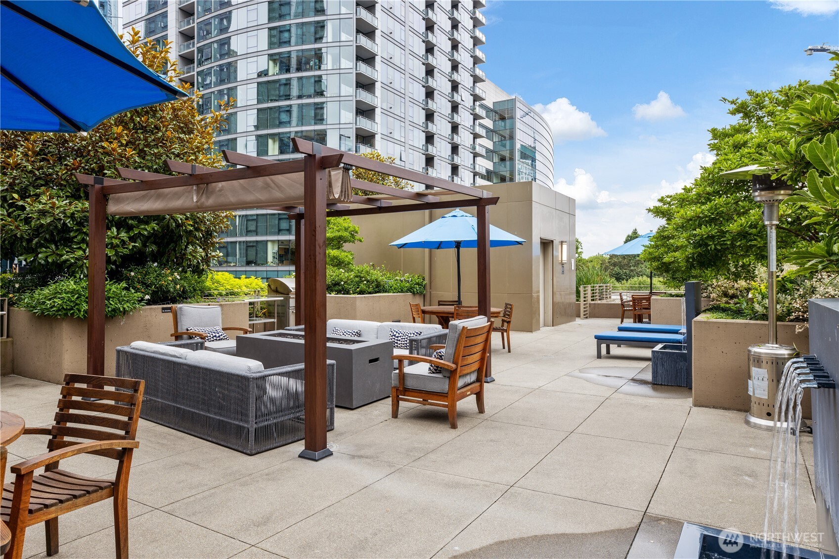 900 Lenora Street Seattle WA 98121