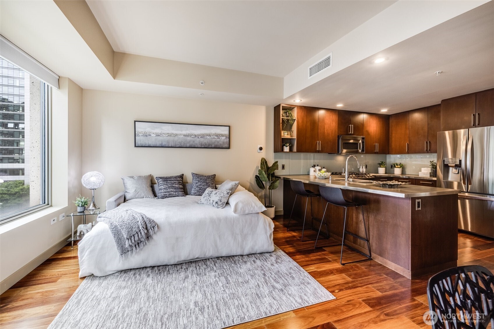 900 Lenora Street Seattle WA 98121