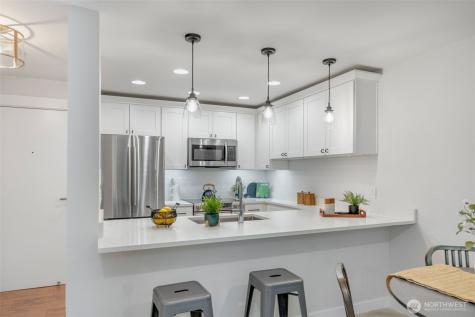 275 W Roy Street Seattle WA 98119