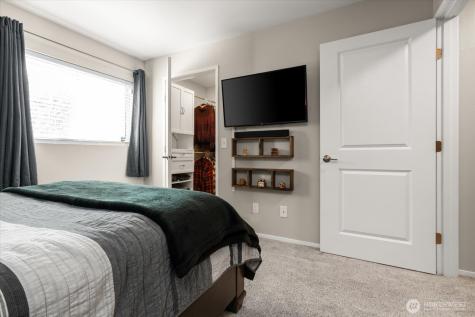 15150 140th Way SE Renton WA 98058