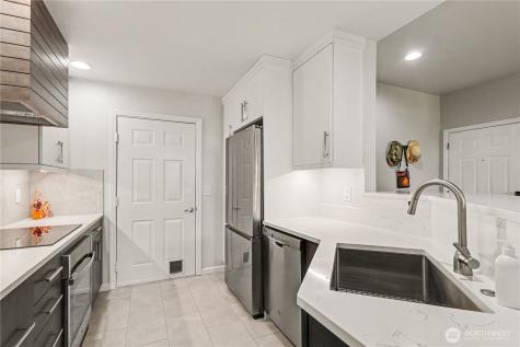 2160 Newport Way NW Issaquah WA 98027