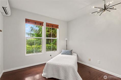 2160 Newport Way NW Issaquah WA 98027