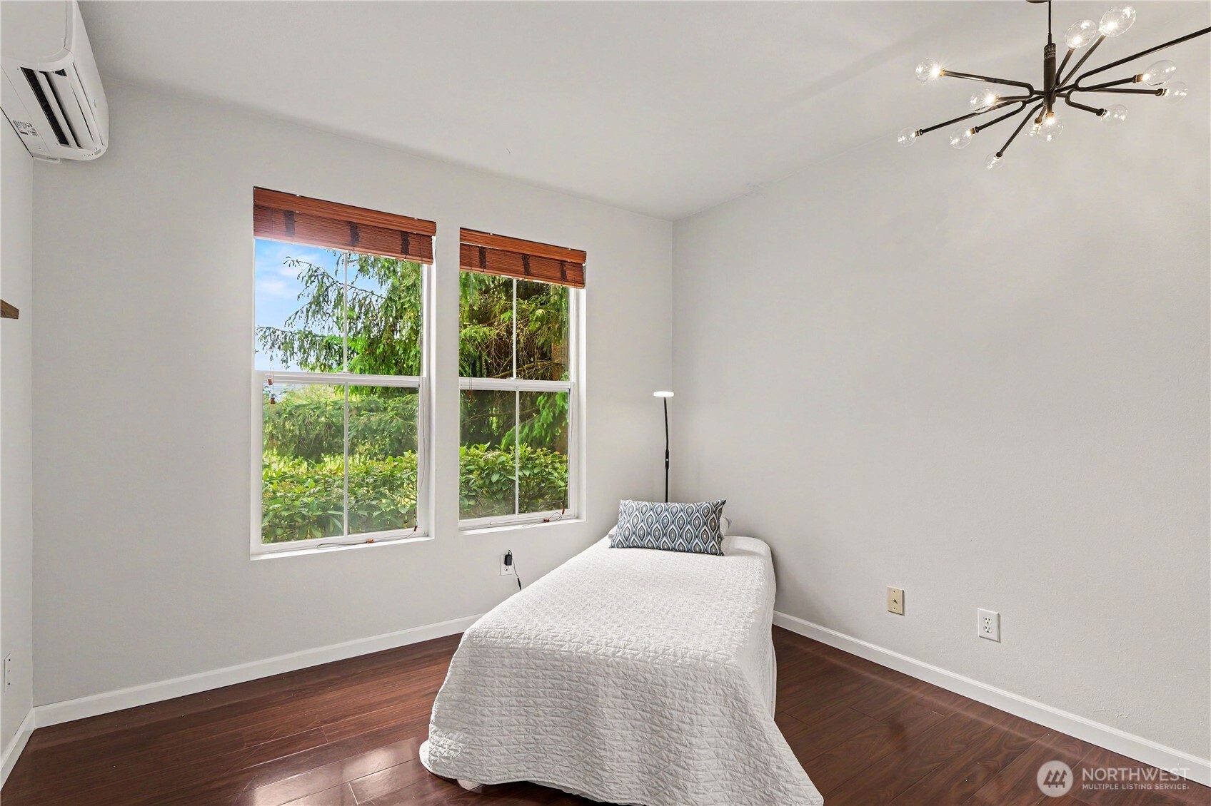 2160 Newport Way NW Issaquah WA 98027