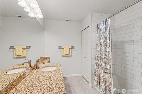 2160 Newport Way NW Issaquah WA 98027