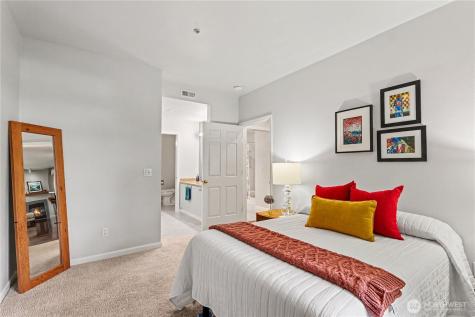 2160 Newport Way NW Issaquah WA 98027