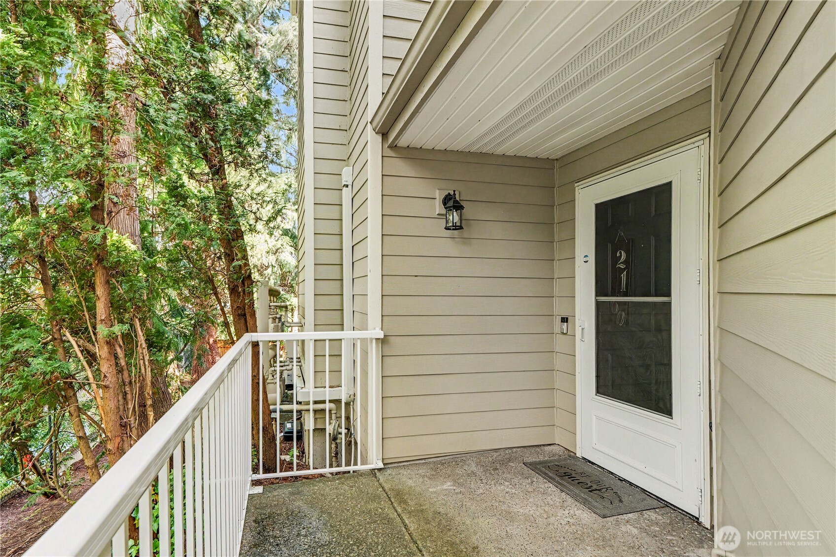 2160 Newport Way NW Issaquah WA 98027