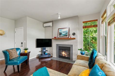 2160 Newport Way NW Issaquah WA 98027