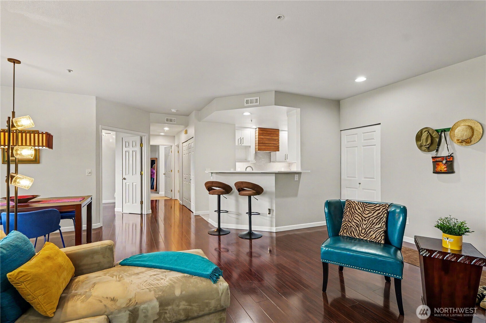2160 Newport Way NW Issaquah WA 98027