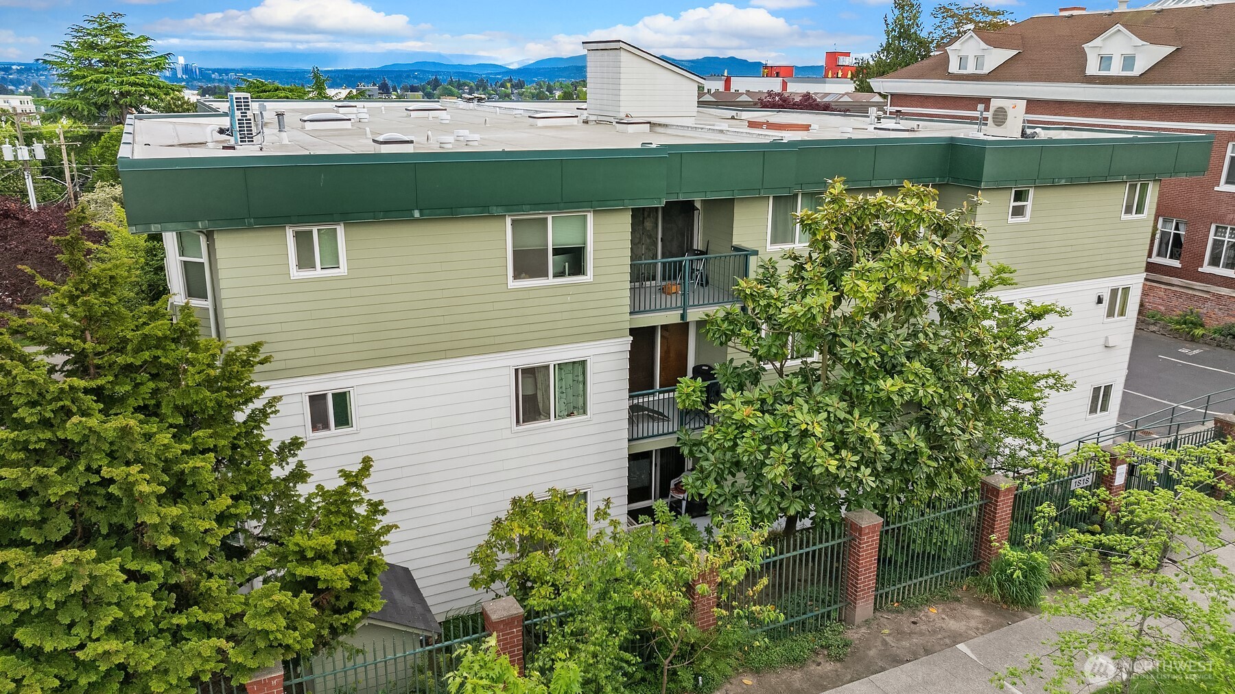 1818 18th Avenue Seattle WA 98122