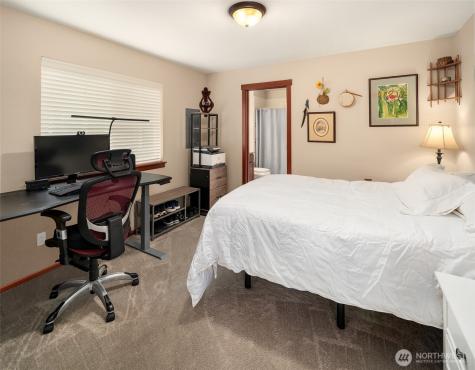 24226 52nd Avenue W Mountlake Terrace WA 98043