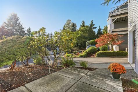 4222 221st Place SE Issaquah WA 98029