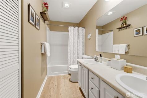 31500 33rd Place SW Federal Way WA 98023