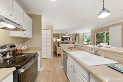 31500 33rd Place SW Federal Way WA 98023