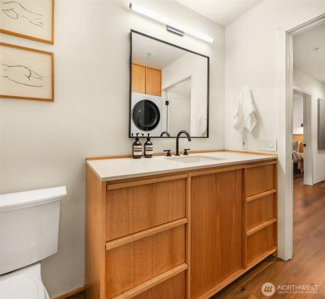 2504 Western Avenue Seattle WA 98121