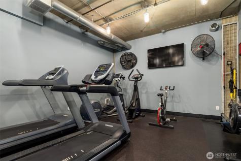 2504 Western Avenue Seattle WA 98121