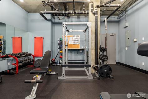 2504 Western Avenue Seattle WA 98121