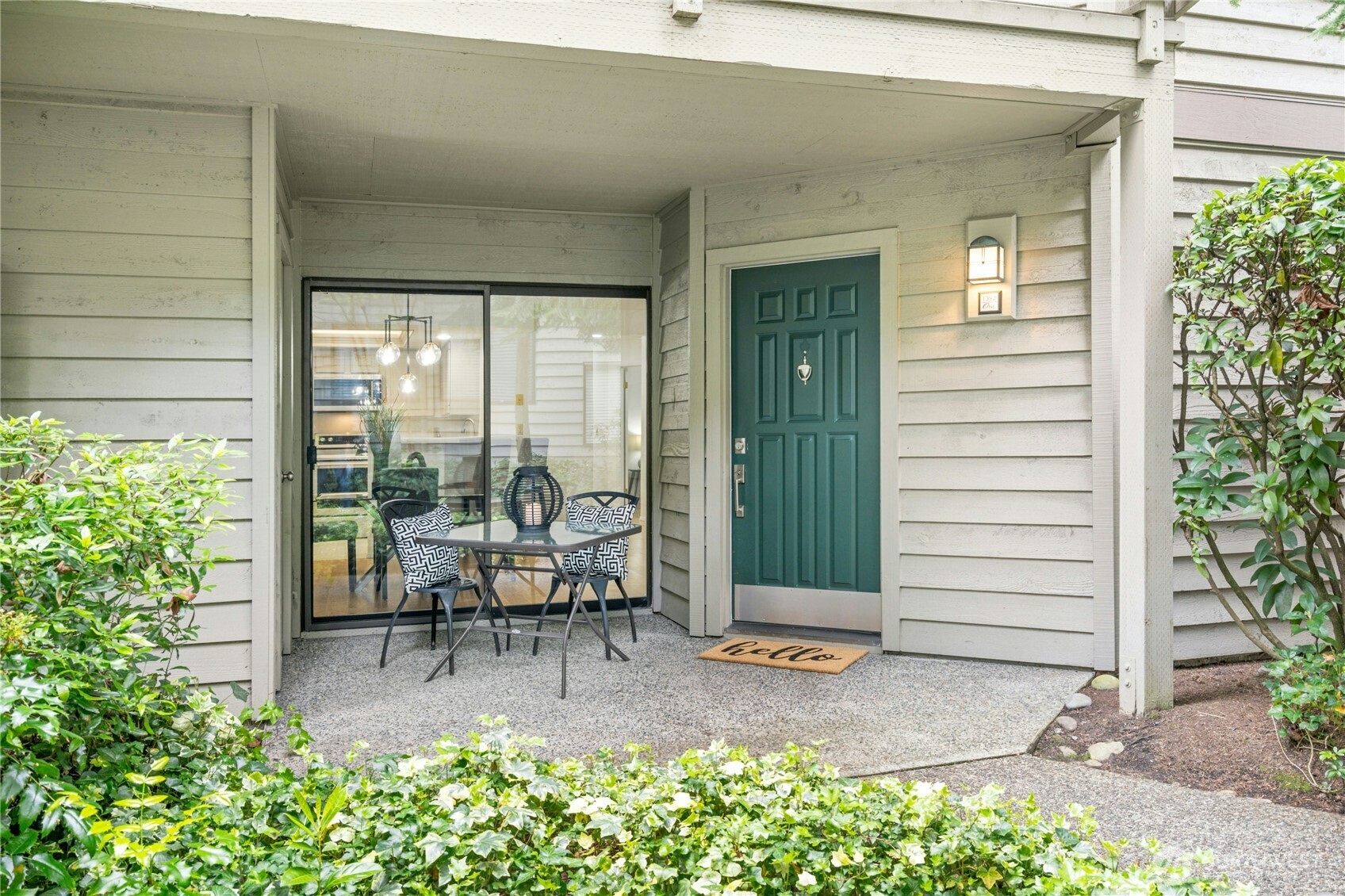 1392 Bellevue Way NE Bellevue WA 98004