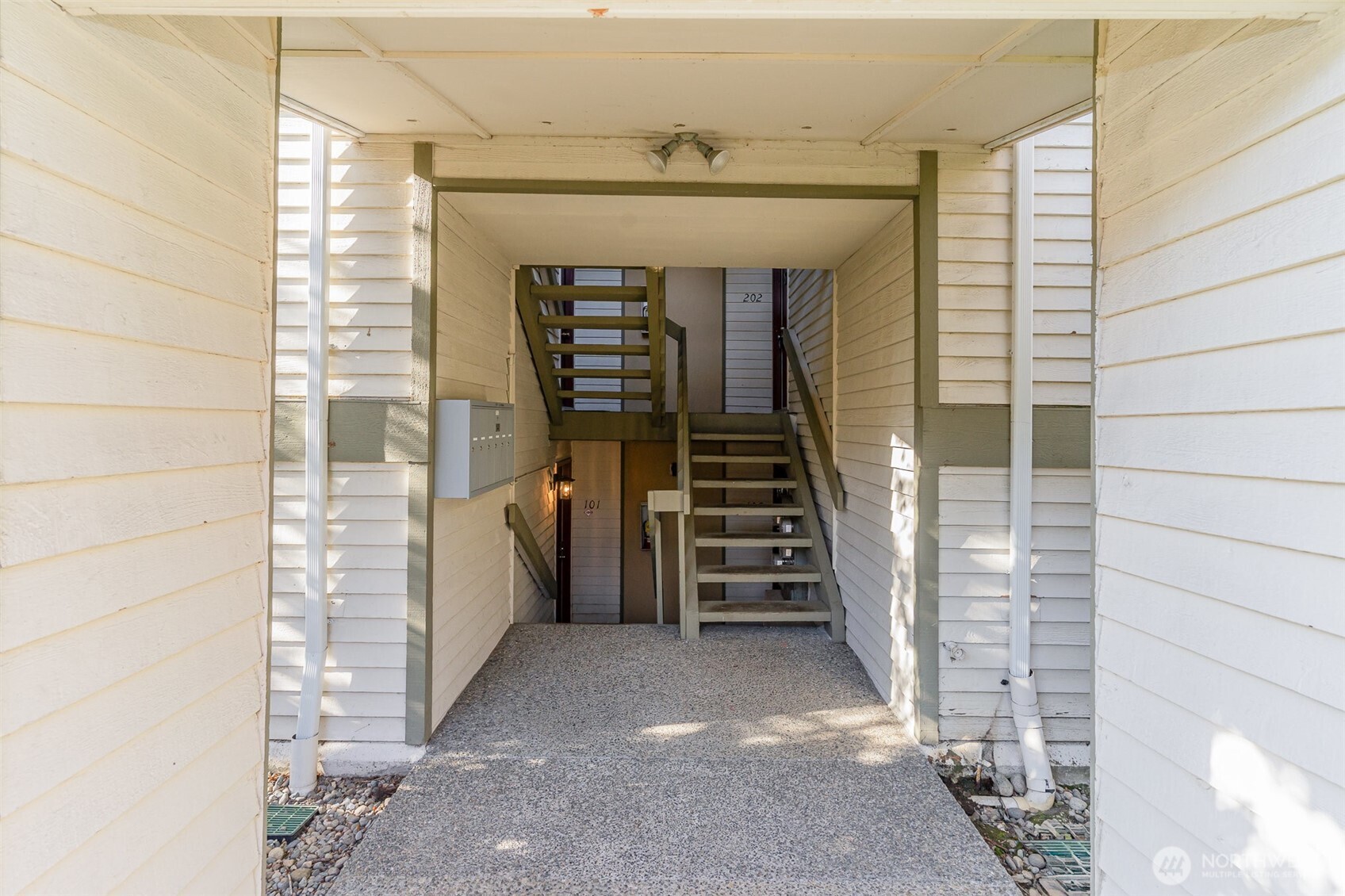 830 Kirkland Way Kirkland WA 98033